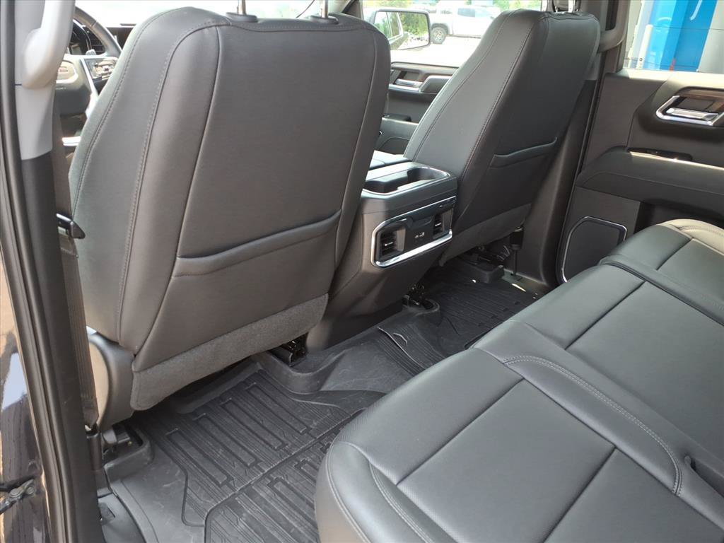Used 2023 GMC Sierra 1500 SLT w/ SLT Premium Package AWD/4WD image 15