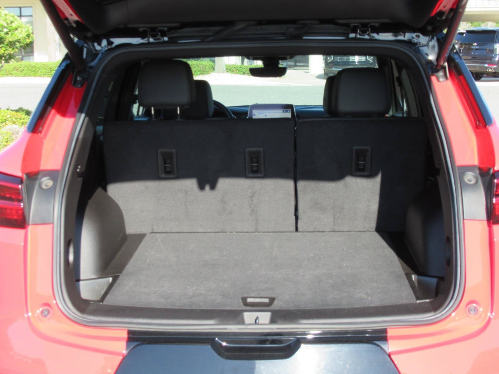 Used 2023 Chevrolet Blazer RS w/ Driver Confidence II Package FWD image 34
