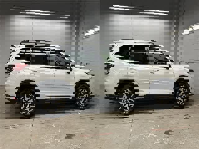 Used 2022 Subaru Forester Premium image 3