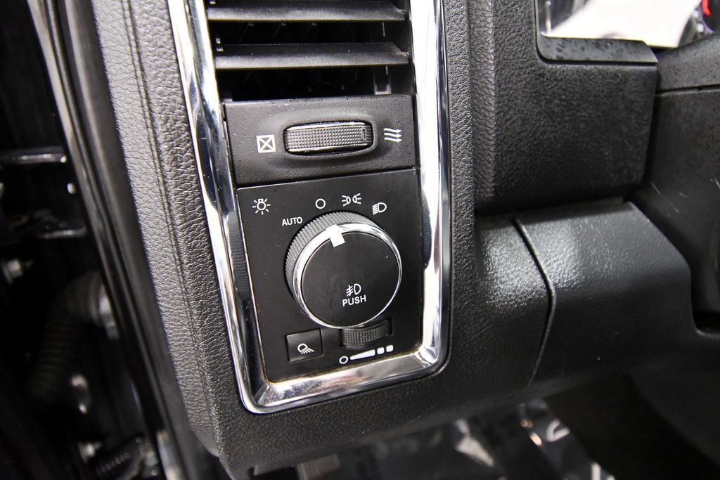 Used 2015 RAM 2500 Laramie w/ Protection Group AWD/4WD image 20