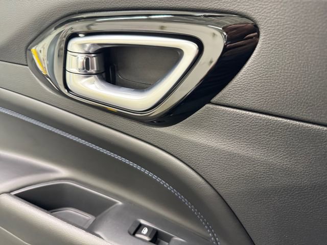New 2026 Jeep Compass Limited image 18