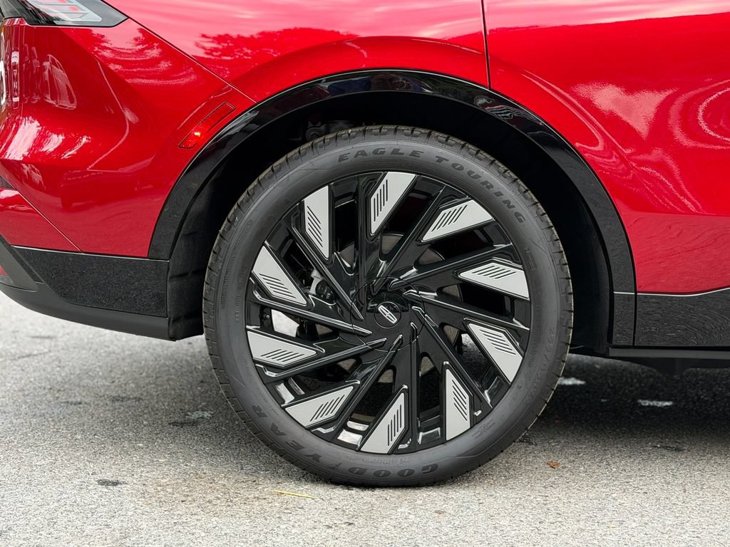 New 2026 Lincoln Nautilus Reserve w/ Jet Appearance Package AWD/4WD image 6