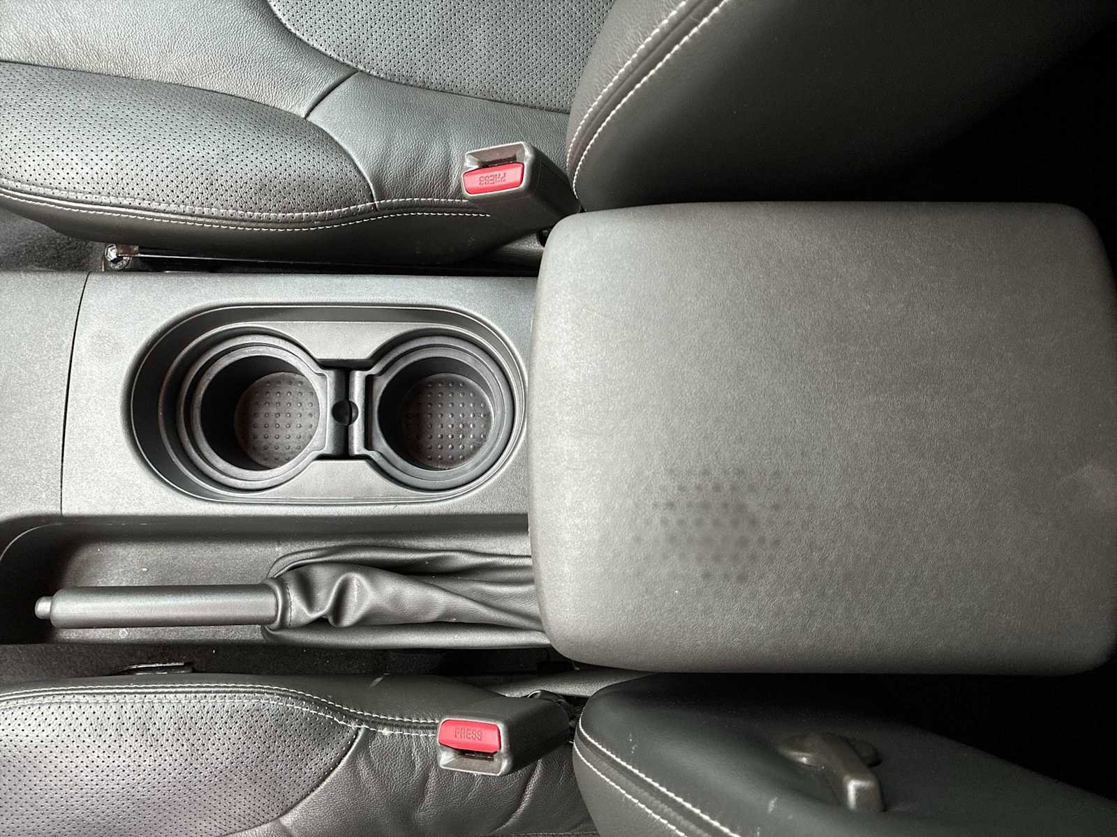 Used 2020 Nissan Frontier PRO-4X w/ Pro-4x Utility Package image 23