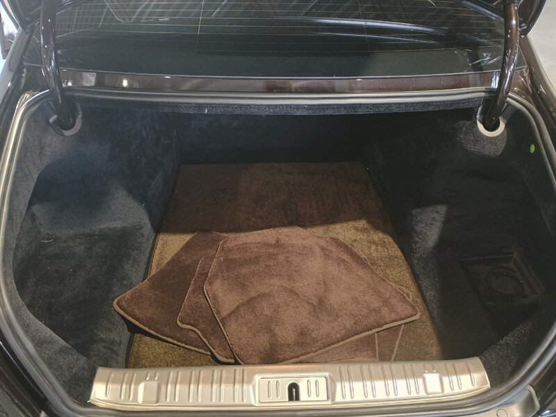 Used 2013 Rolls-Royce Ghost RWD image 58