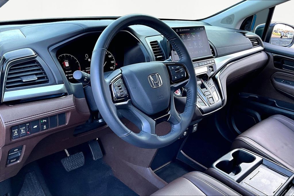 Used 2025 Honda Odyssey Touring image 14