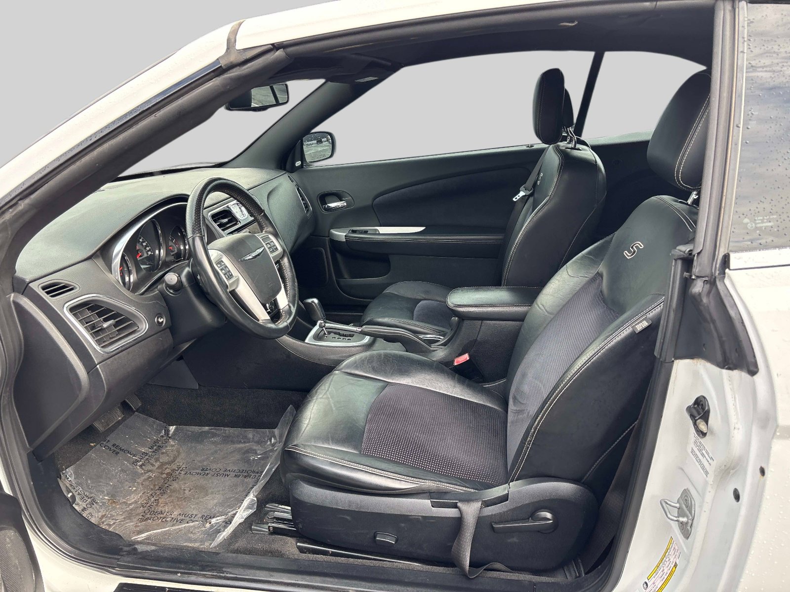 Used 2012 Chrysler 200 S image 11