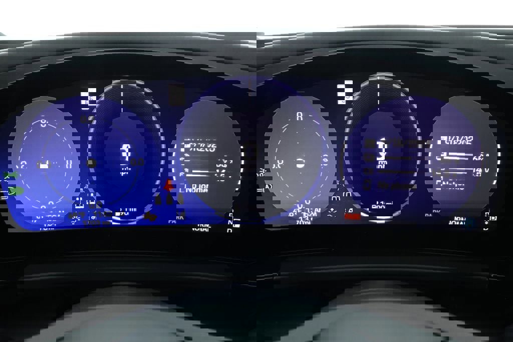 Used 2025 Porsche Macan Electric w/ Premium Package image 13