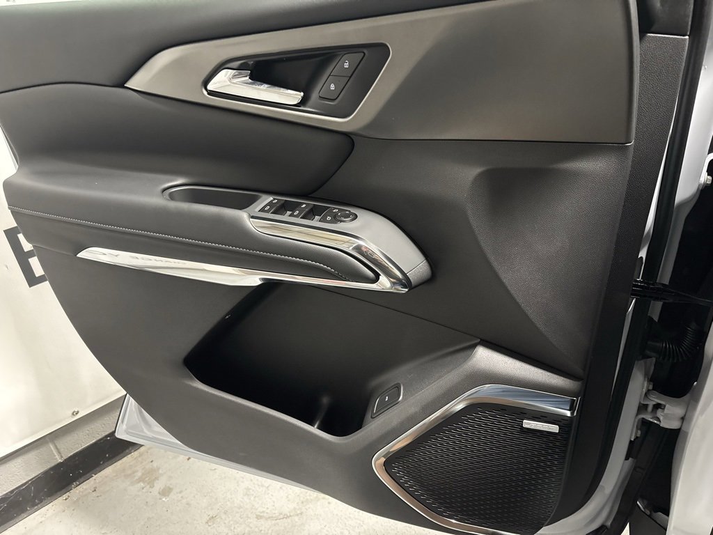 New 2026 Chevrolet Traverse LT w/ Enhanced Driving Package image 10