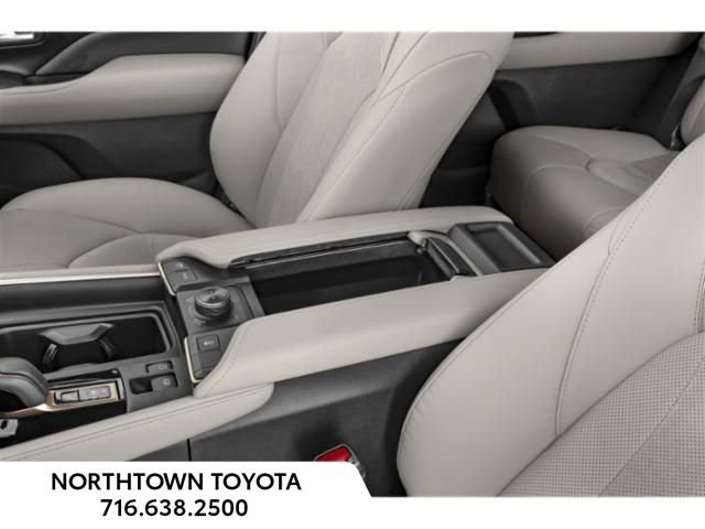New 2026 Toyota Grand Highlander AWD Hybrid image 15