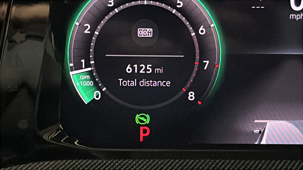 Used 2025 Volkswagen Golf w/ Euro Style Package AWD/4WD image 10