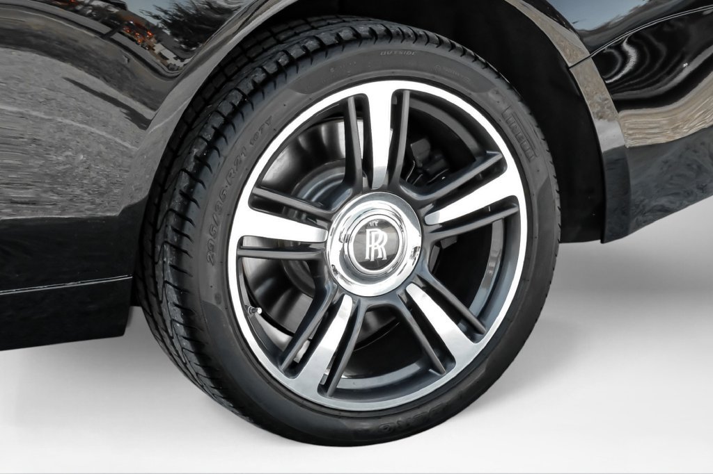 Used 2014 Rolls-Royce Wraith RWD image 44