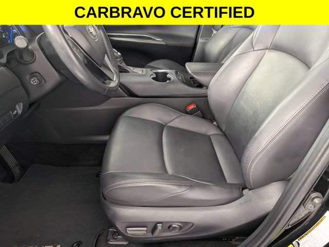 Used 2024 Toyota Venza Nightshade AWD/4WD image 13