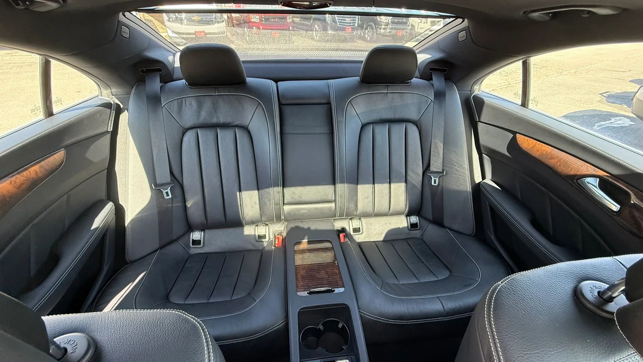 Used 2014 Mercedes-Benz CLS 550 4MATIC w/ Premium 1 Package image 34