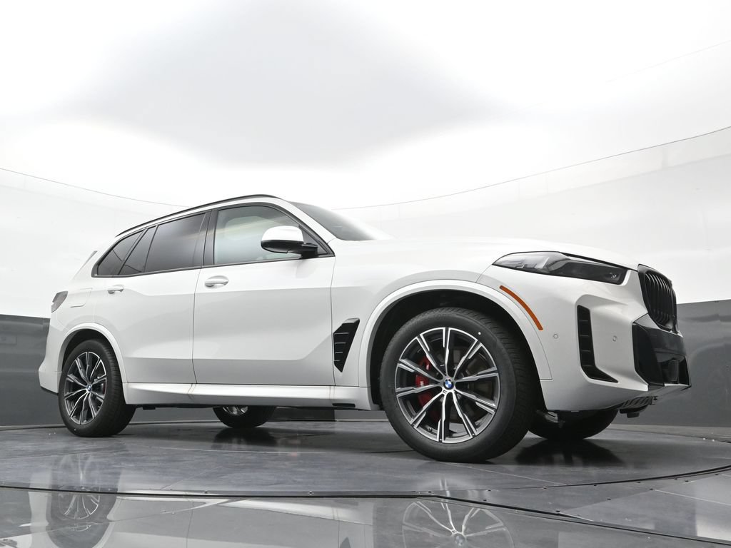 New 2026 BMW X5 xDrive40i w/ M Sport Package AWD/4WD image 22