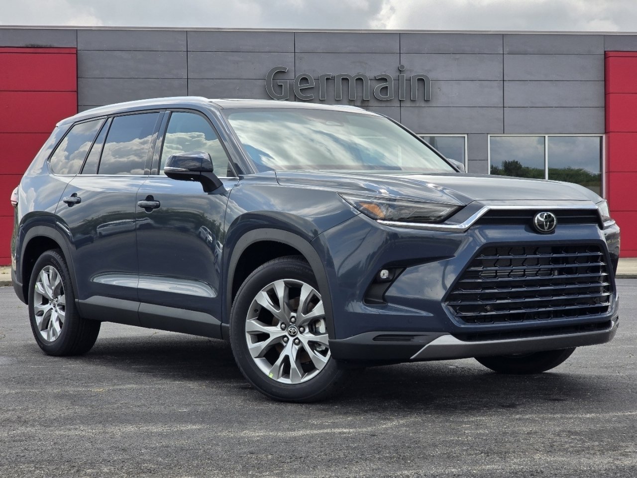 New 2026 Toyota Grand Highlander AWD Hybrid image 2
