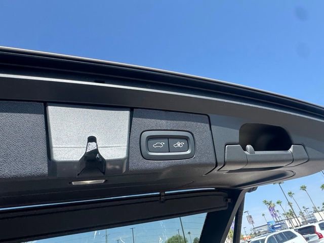New 2026 Volvo XC60 B5 Plus w/ Climate Package image 6
