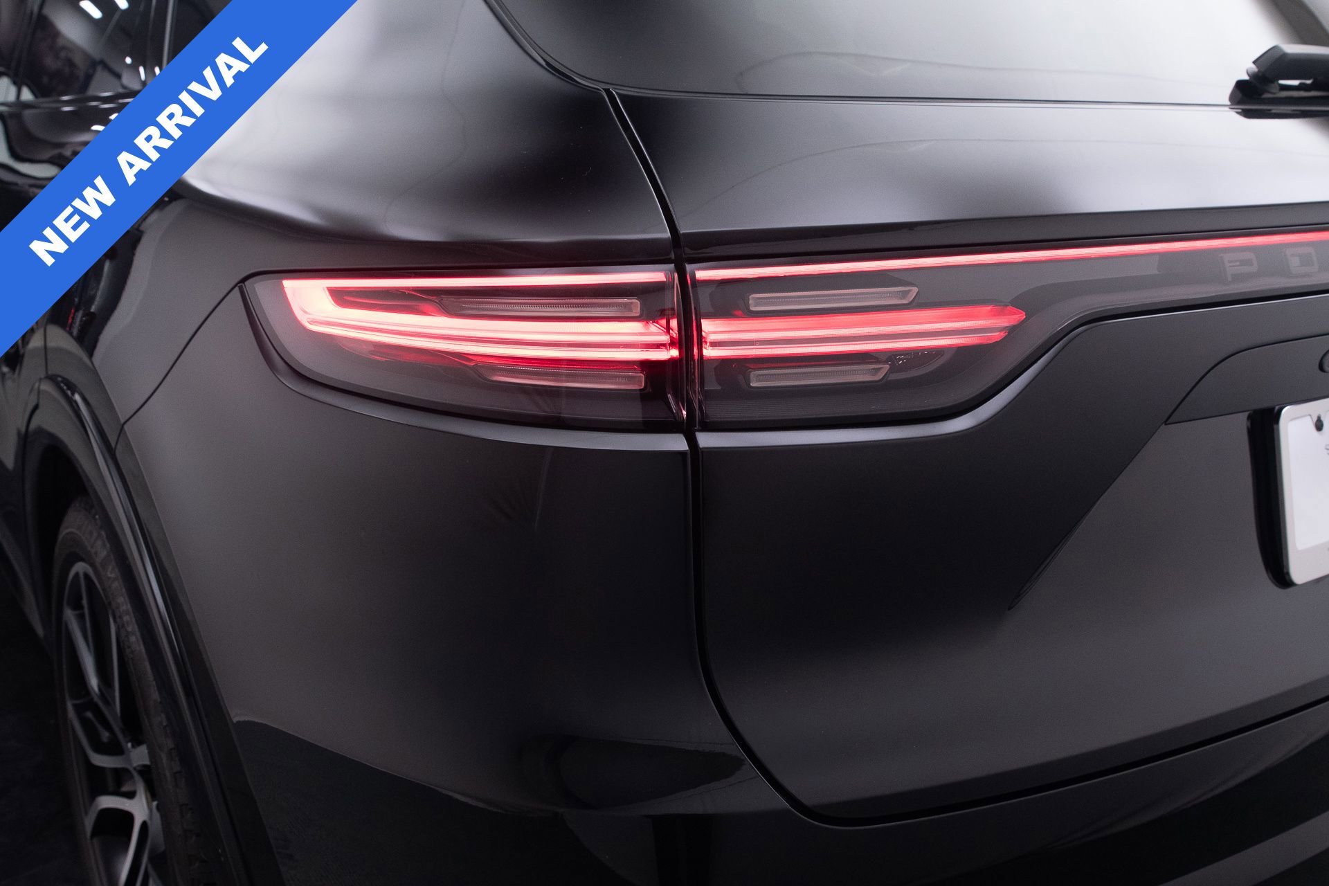 Used 2021 Porsche Cayenne GTS image 19