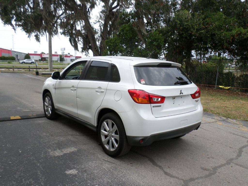 Used 2014 Mitsubishi Outlander Sport ES FWD image 4