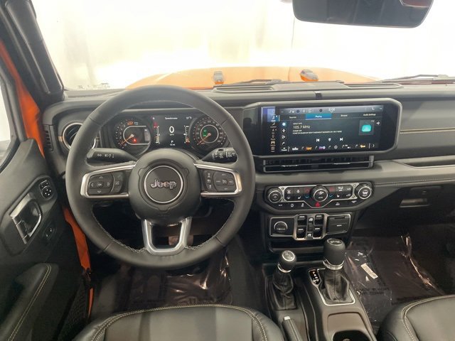 New 2025 Jeep Wrangler Sahara w/ Technology Group image 15
