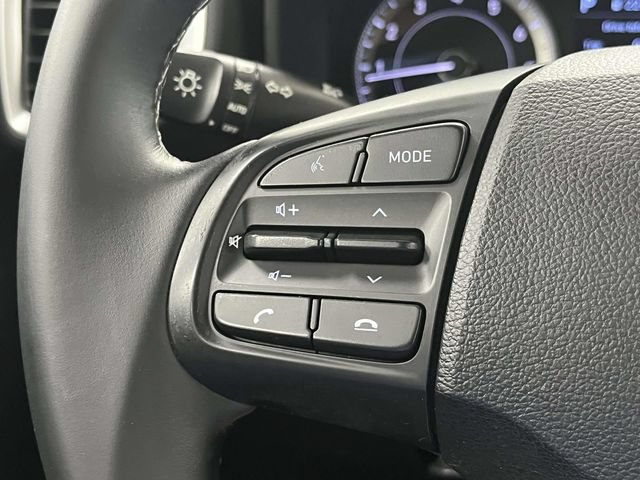 Used 2021 Hyundai Venue SEL FWD image 28