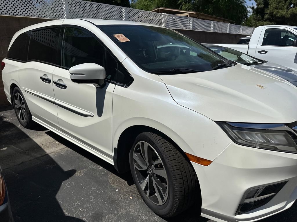 Used 2019 Honda Odyssey Elite image 2