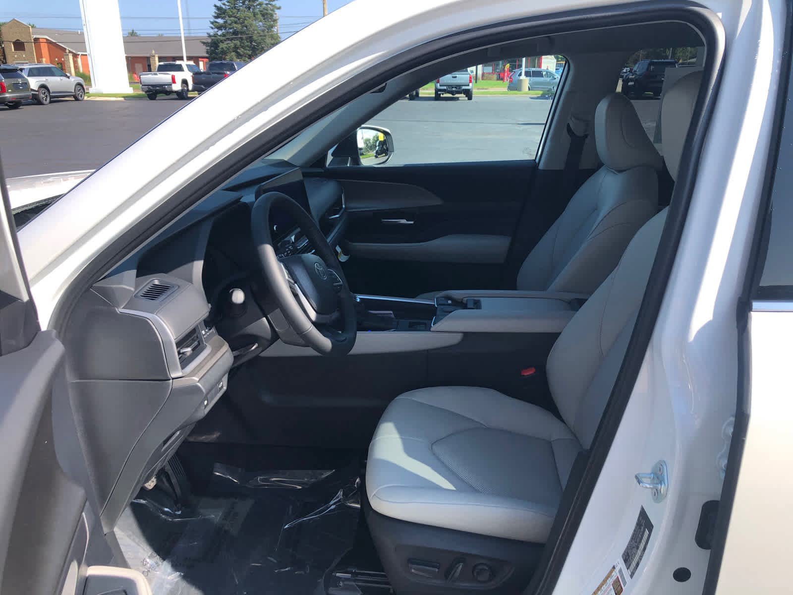 New 2026 Toyota Grand Highlander AWD image 7