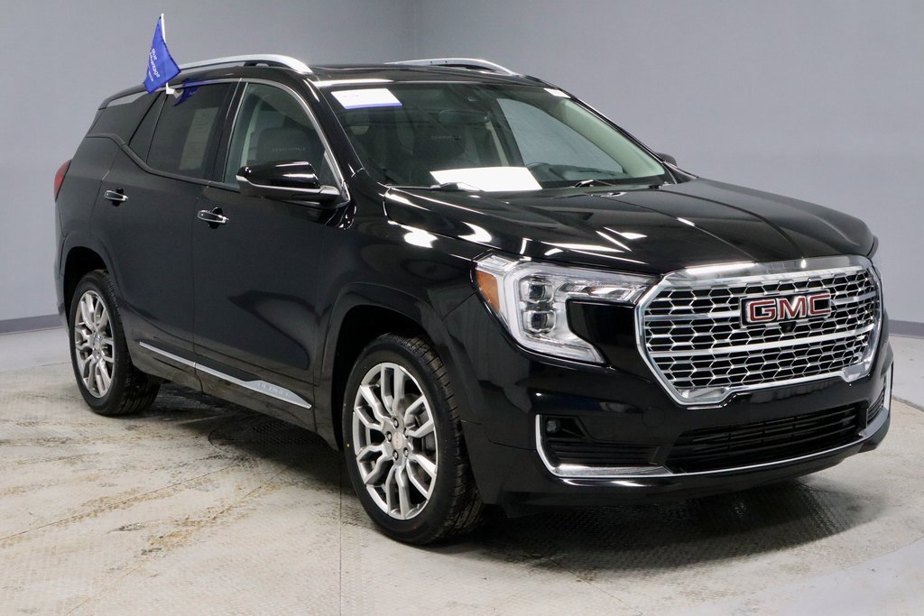 Used 2022 GMC Terrain Denali w/ Denali Premium Package