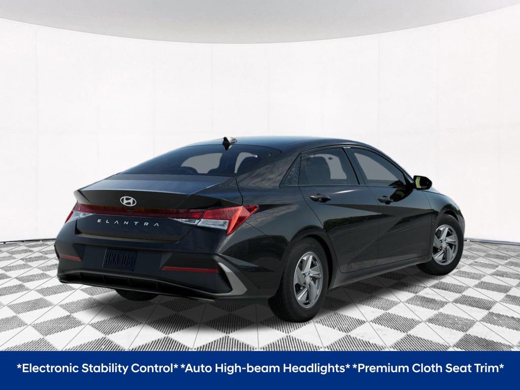 New 2026 Hyundai Elantra SE image 7