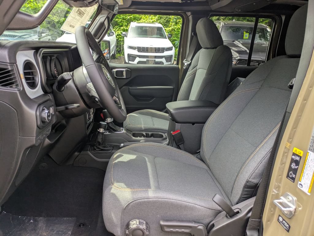 New 2026 Jeep Gladiator Sport AWD/4WD image 12
