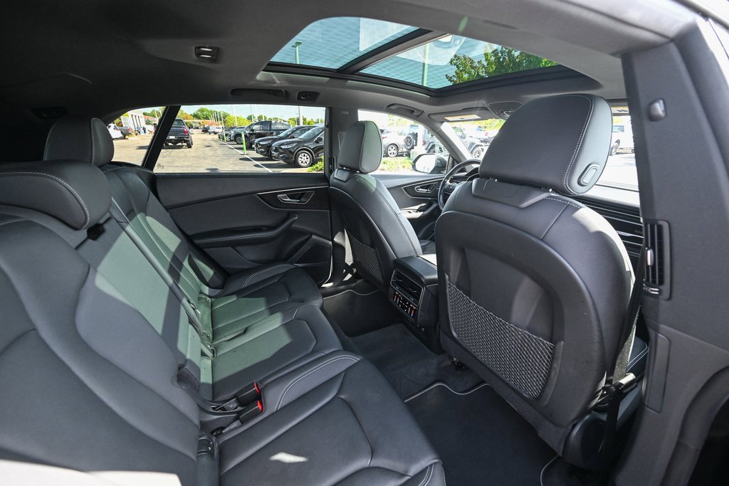 Used 2022 Audi Q8 Premium Plus image 27