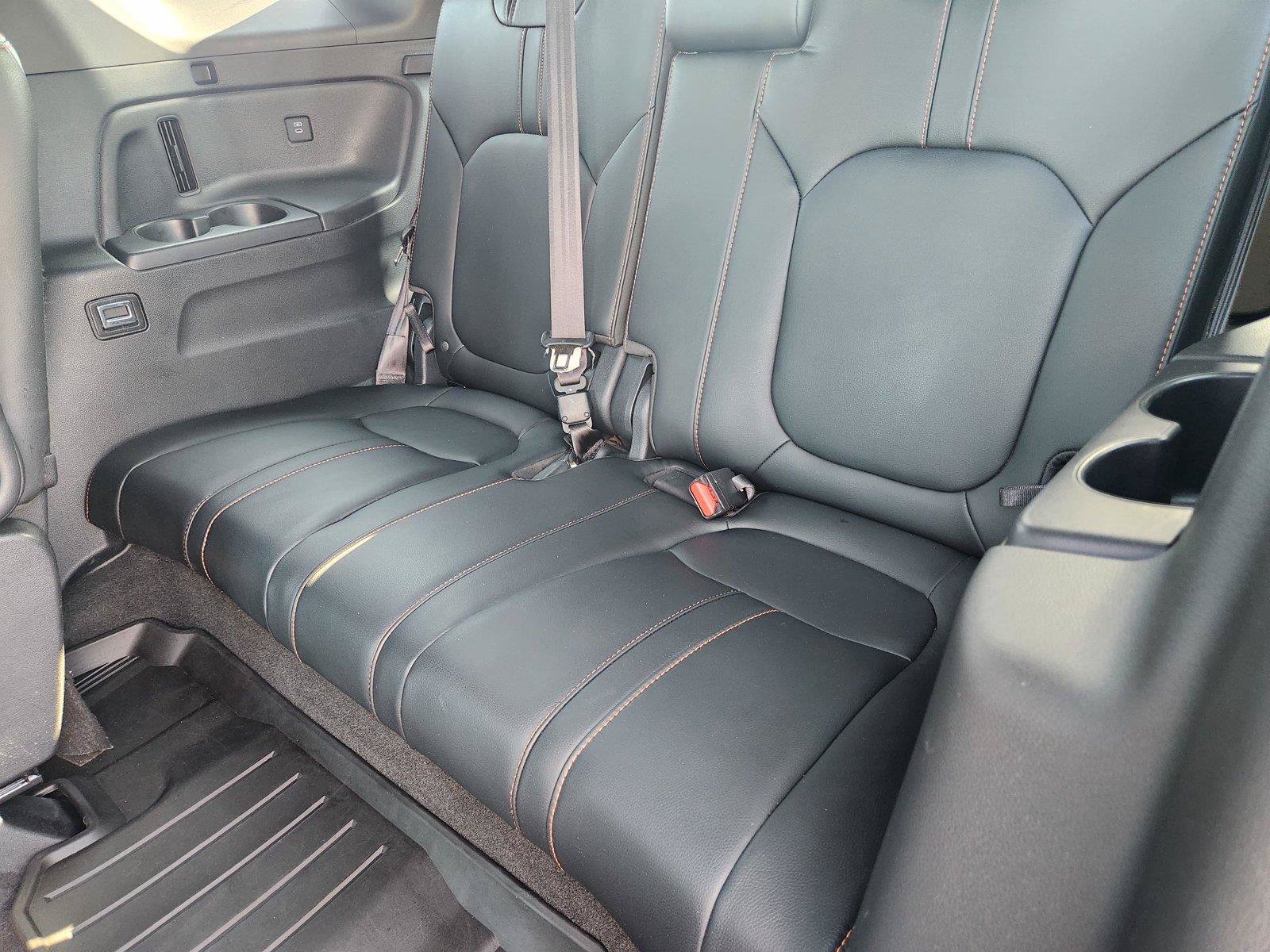 Used 2025 Honda Pilot TrailSport image 22