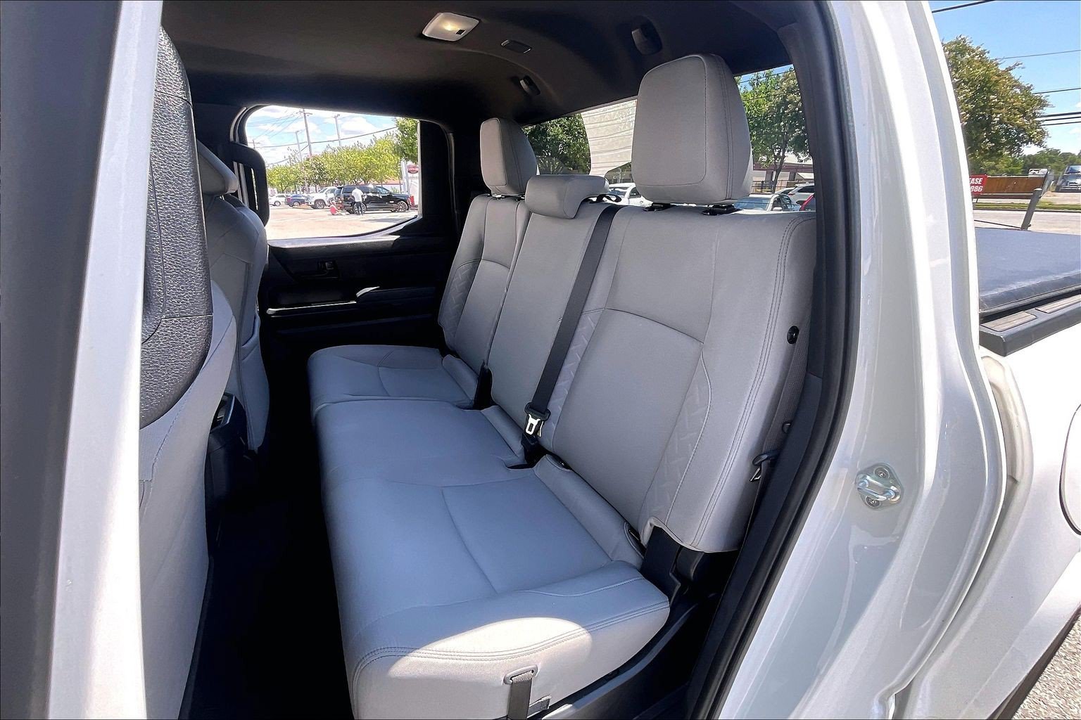 Used 2024 Toyota Tacoma SR5 AWD/4WD image 30