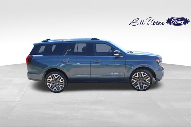 Used 2027 Ford Expedition Platinum w/ Platinum Ultimate Package AWD/4WD image 4