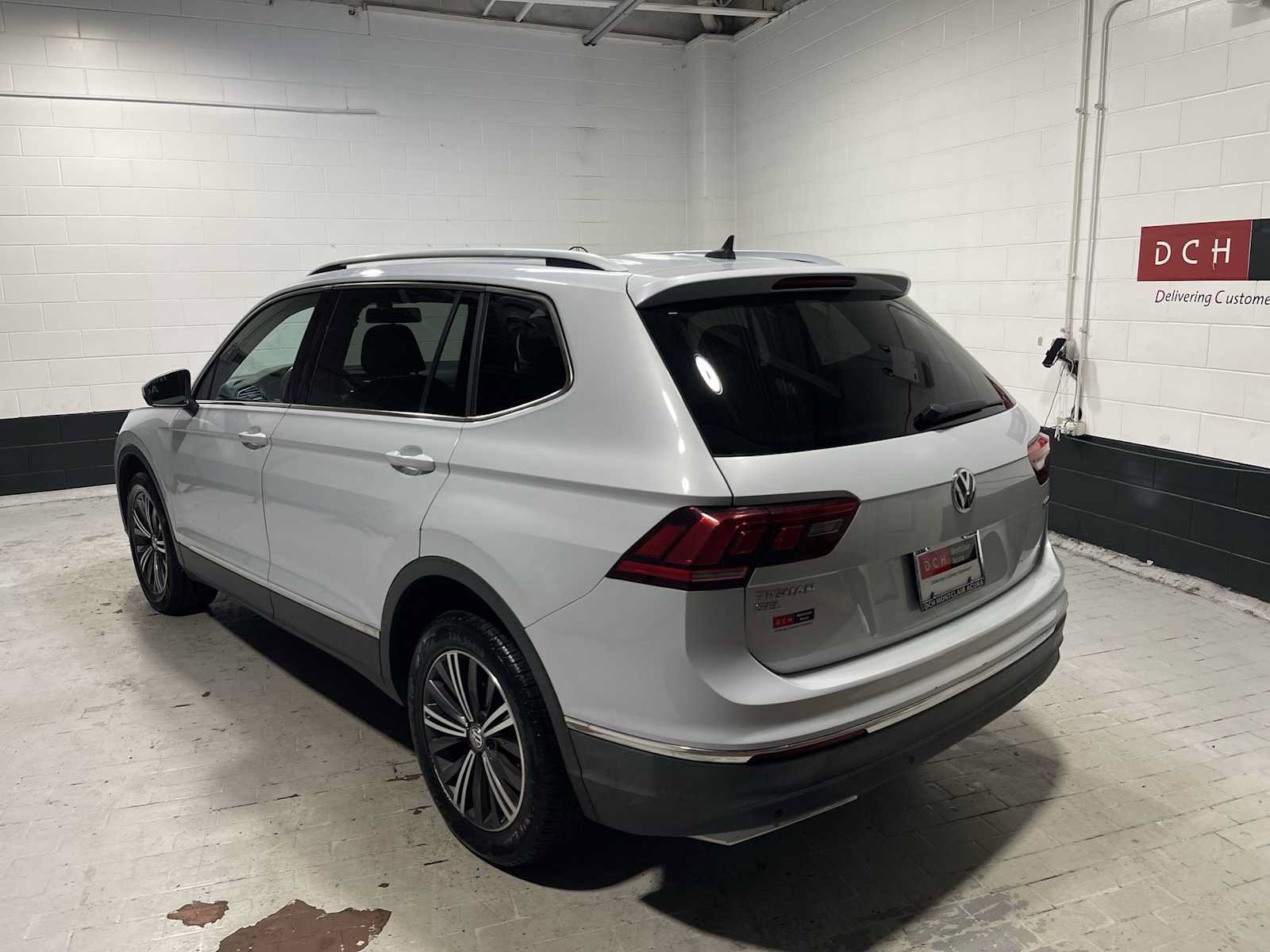 Used 2019 Volkswagen Tiguan SEL AWD/4WD image 4