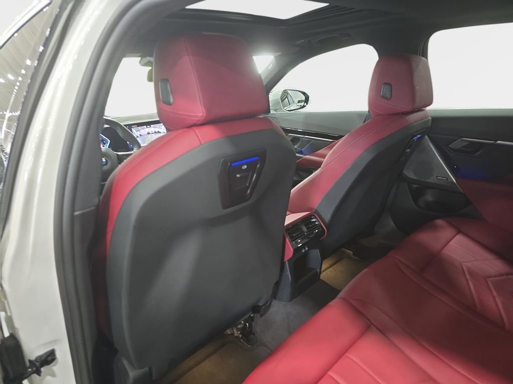 Certified 2024 BMW 530i RWD image 12
