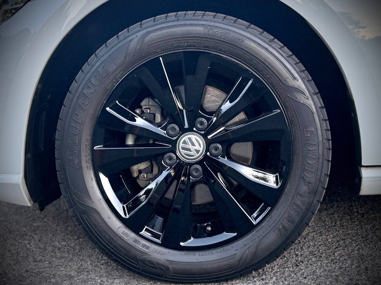 Used 2018 Volkswagen Golf SE FWD image 18