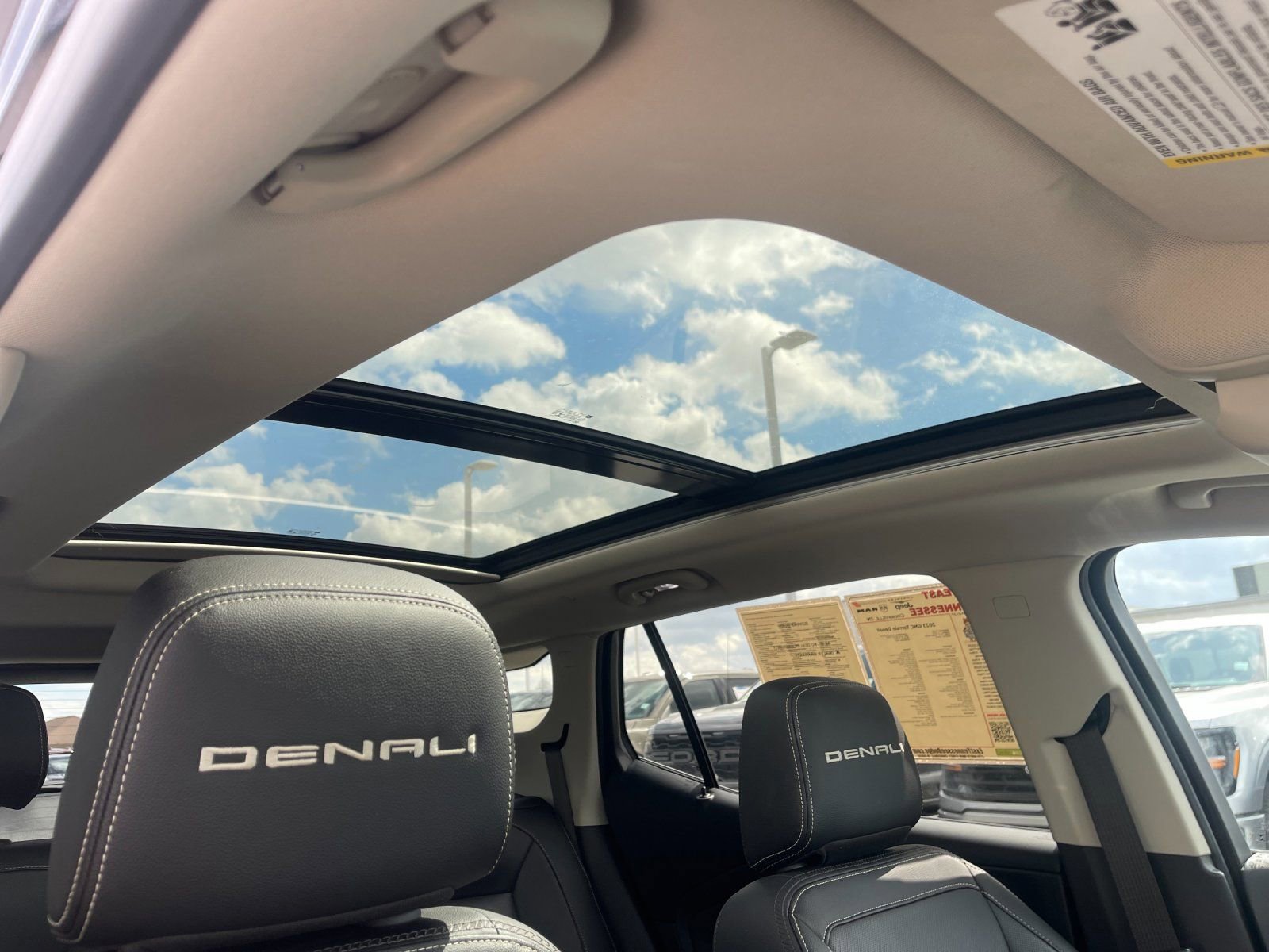 Used 2023 GMC Terrain Denali image 19