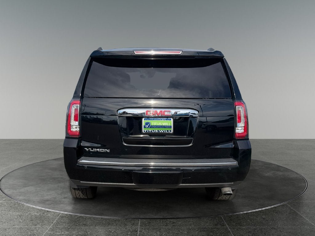 Used 2019 GMC Yukon Denali w/ Denali Ultimate Black Edition AWD/4WD image 9