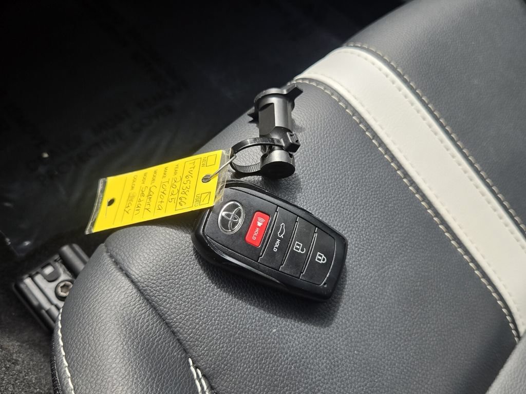 Used 2026 Toyota Camry SE FWD image 18