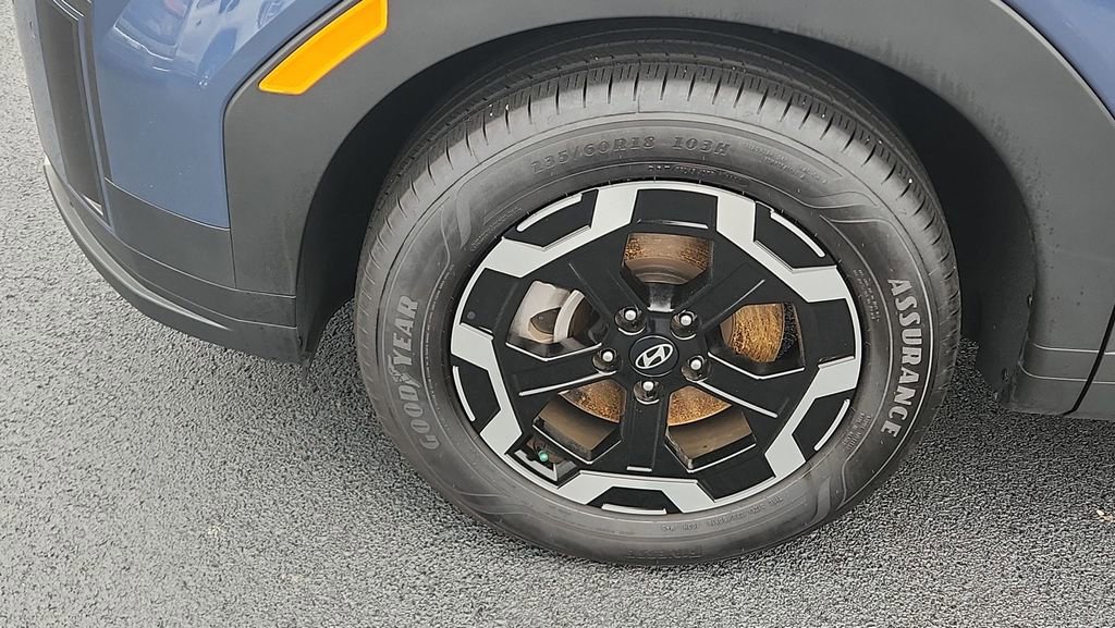 Used 2025 Hyundai Santa Fe SEL image 14