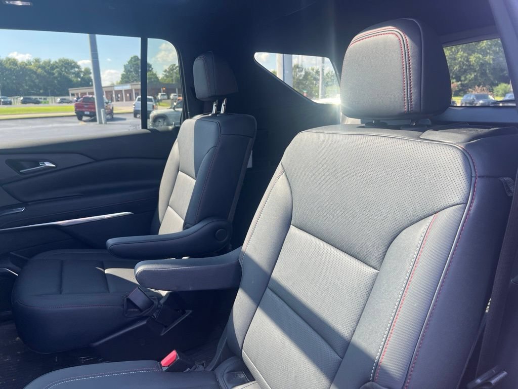 Used 2026 Chevrolet Traverse Z71 w/ Enhanced Driving Package AWD/4WD image 8