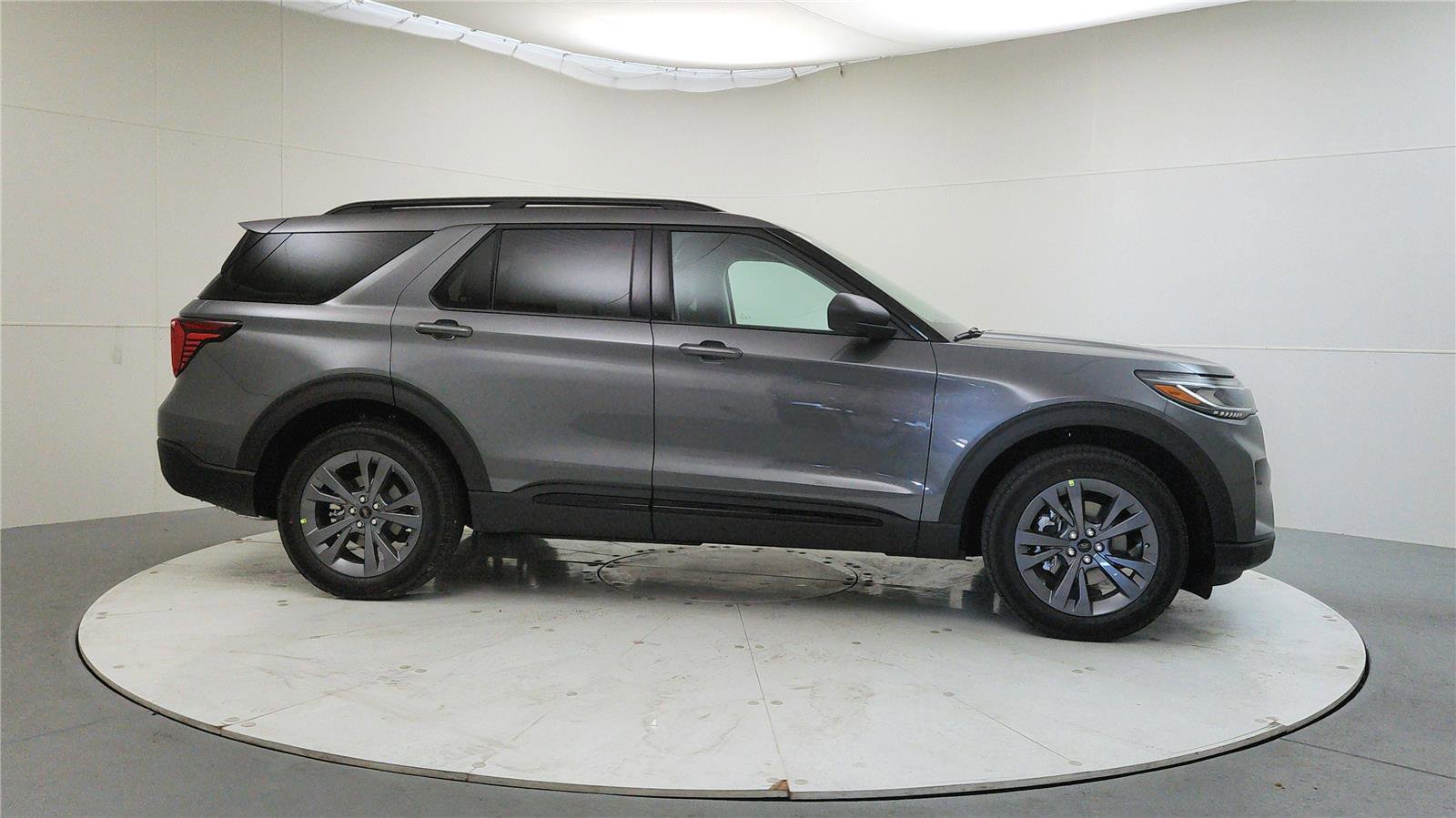 New 2026 Ford Explorer Active image 9