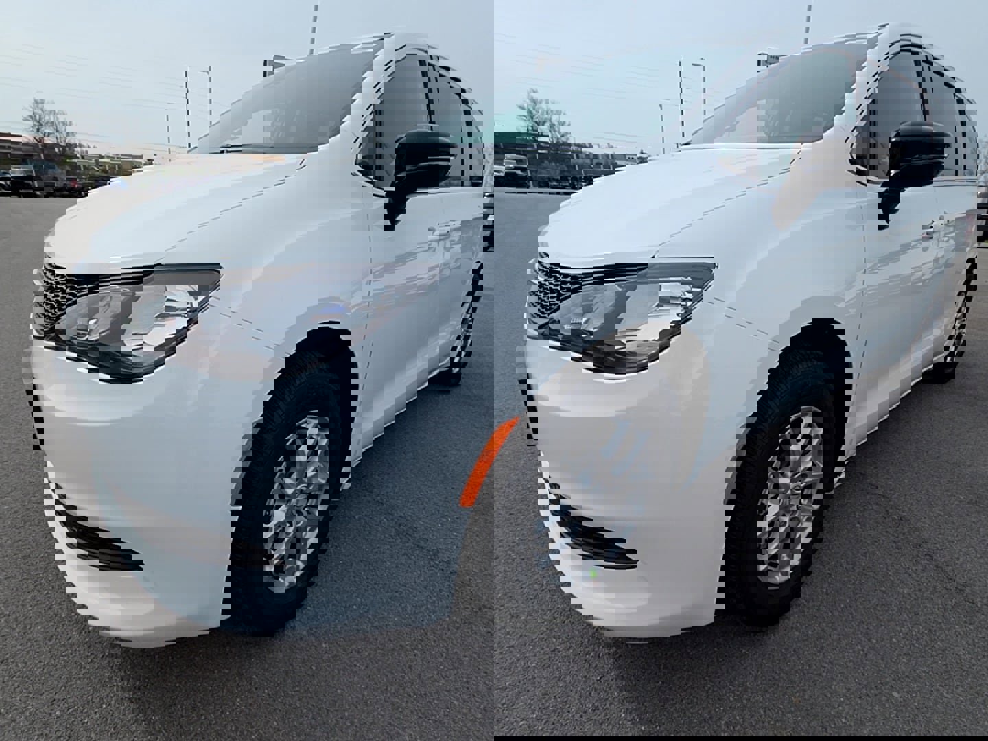 New 2026 Chrysler Voyager LX