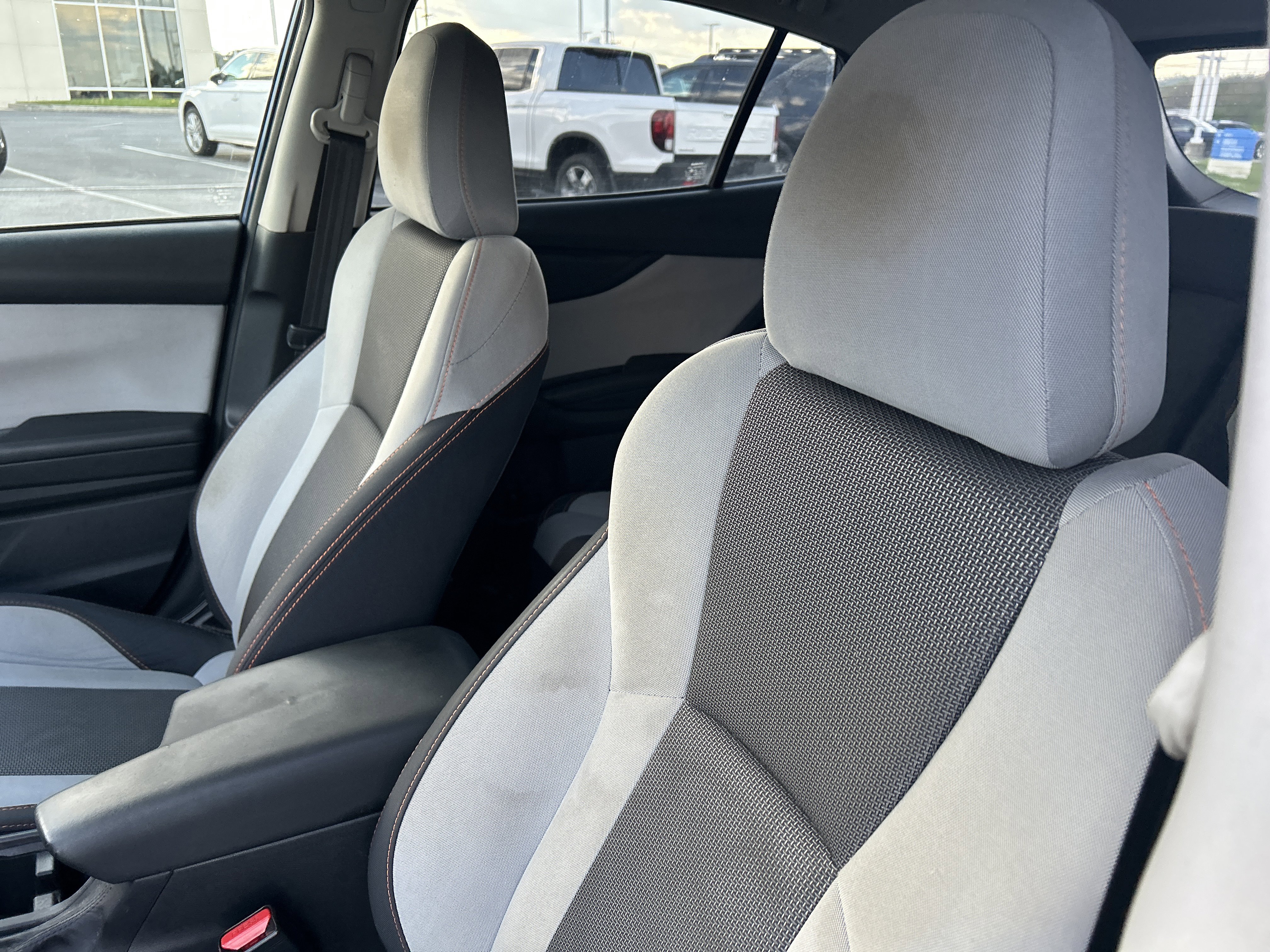 Used 2018 Subaru Crosstrek 2.0i Premium w/ Moonroof Package AWD/4WD image 32