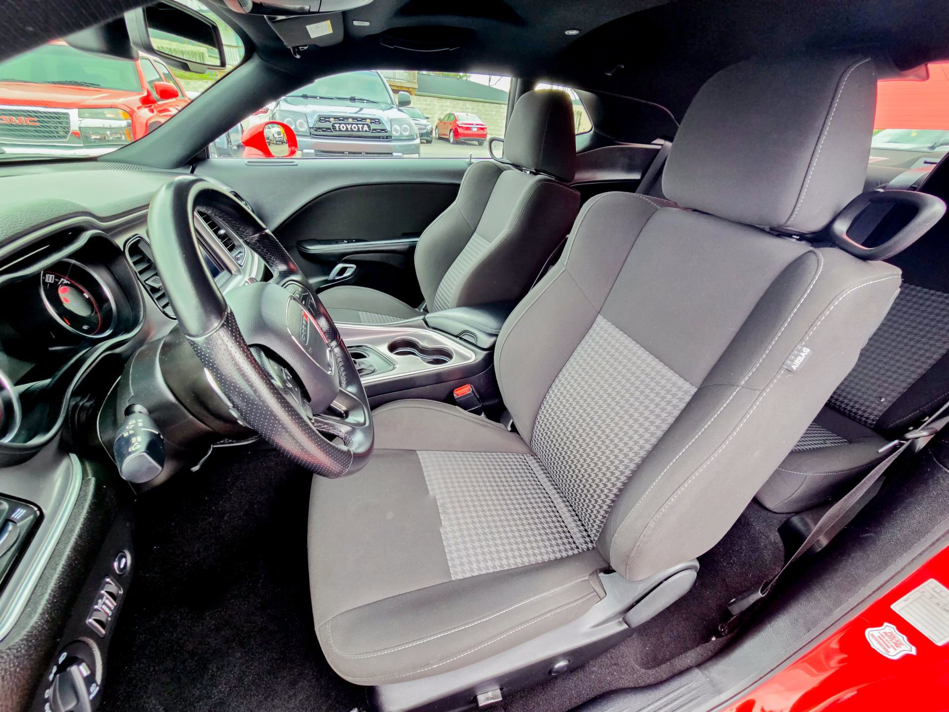 Used 2022 Dodge Challenger GT RWD image 28