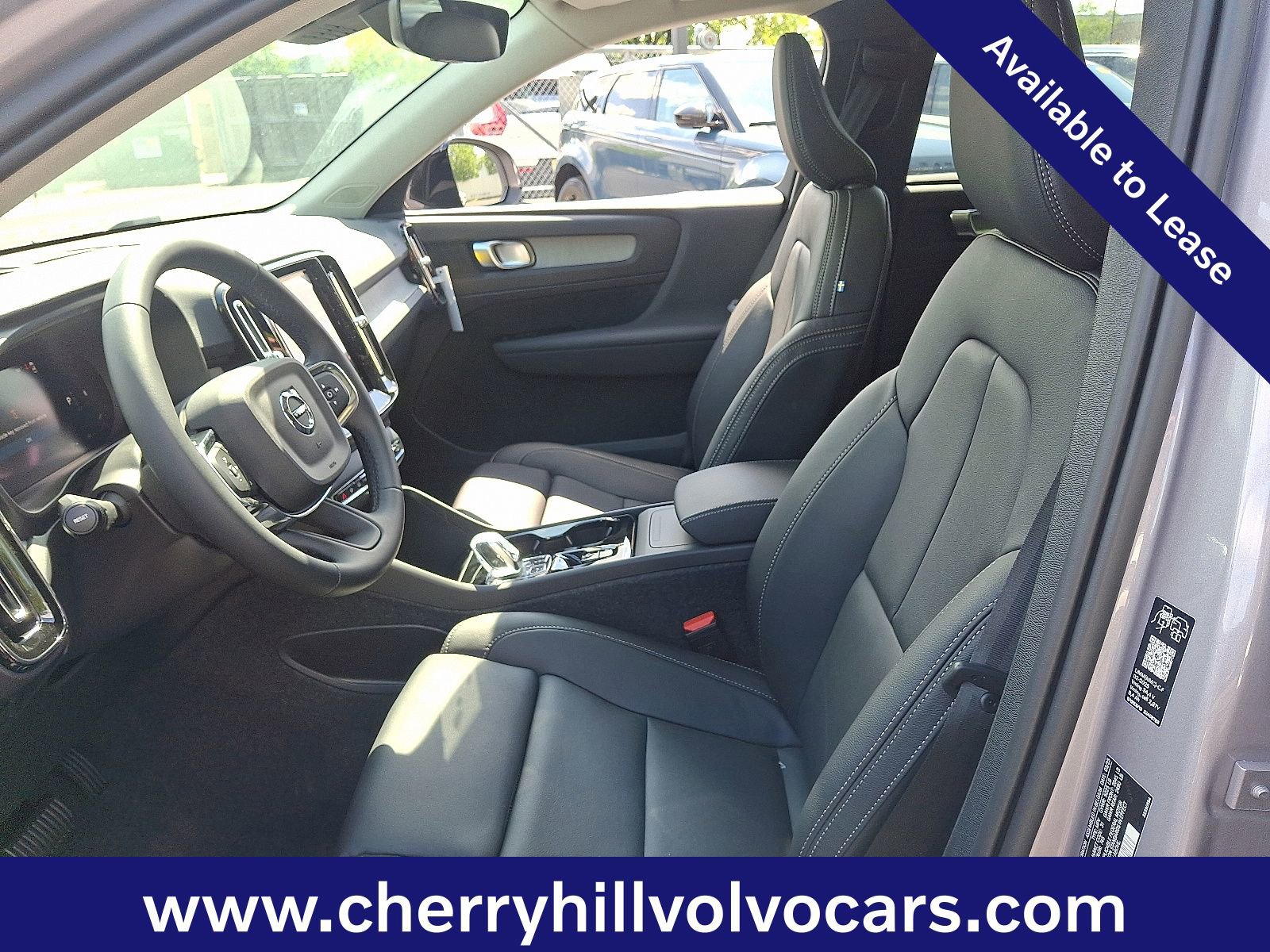 Certified 2026 Volvo XC40 B5 Plus w/ Protection Package Premier image 14