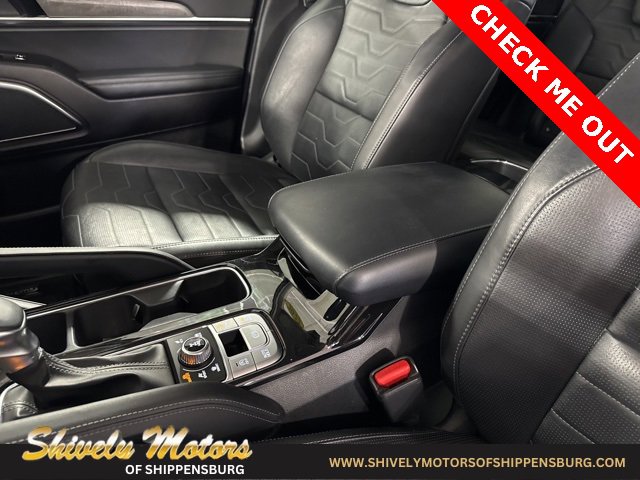 Used 2022 Kia Telluride SX w/ SX Prestige Package image 21