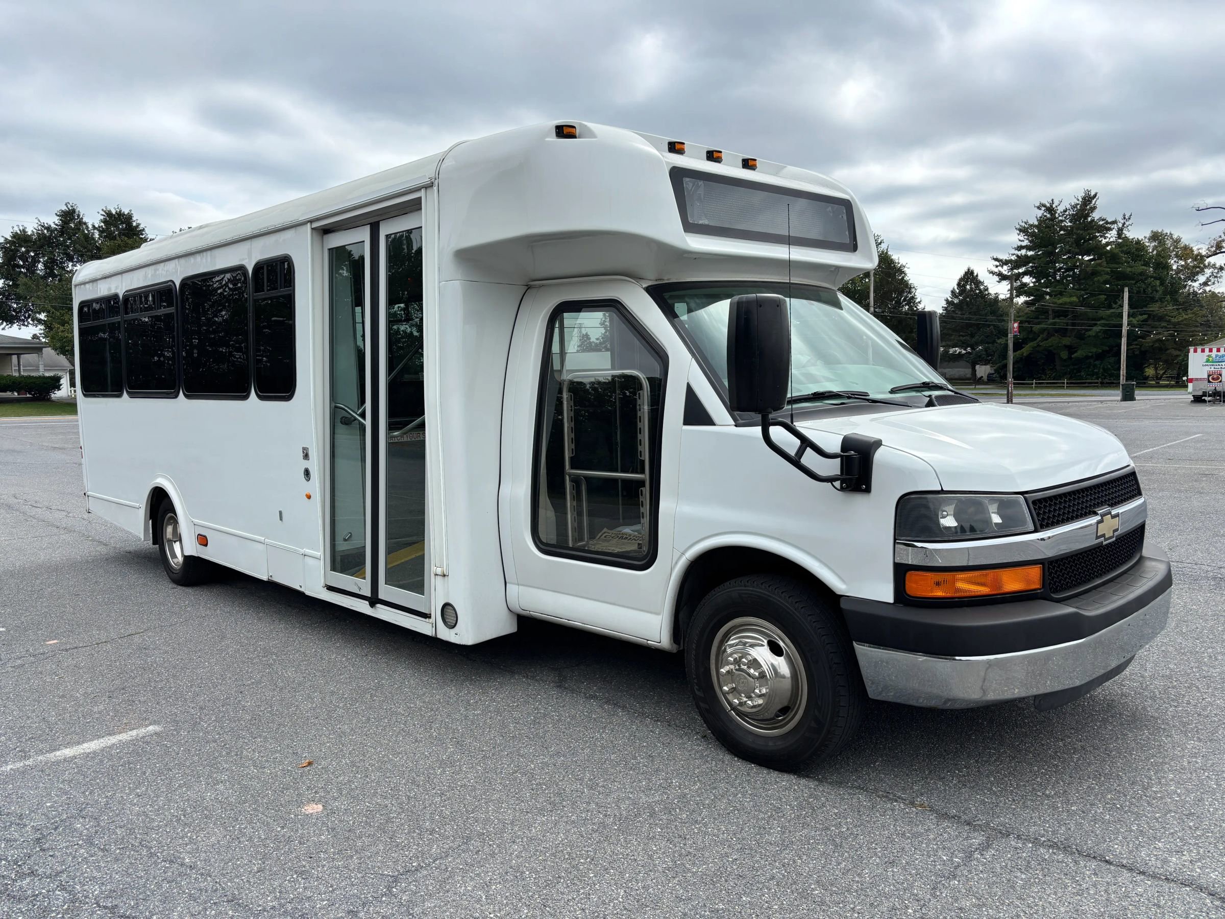 Used 2015 Chevrolet Express 4500 w/ Shuttle Bus Package