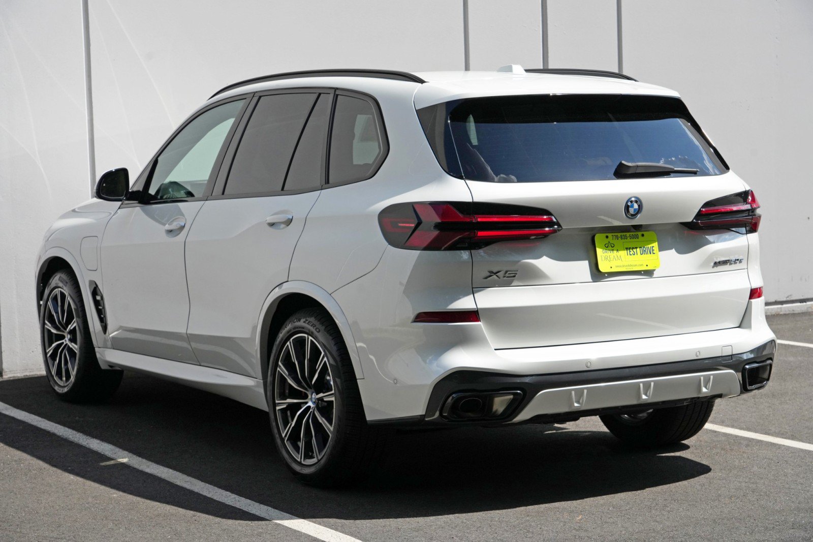 Used 2024 BMW X5 xDrive50e w/ M Sport Package AWD/4WD image 54