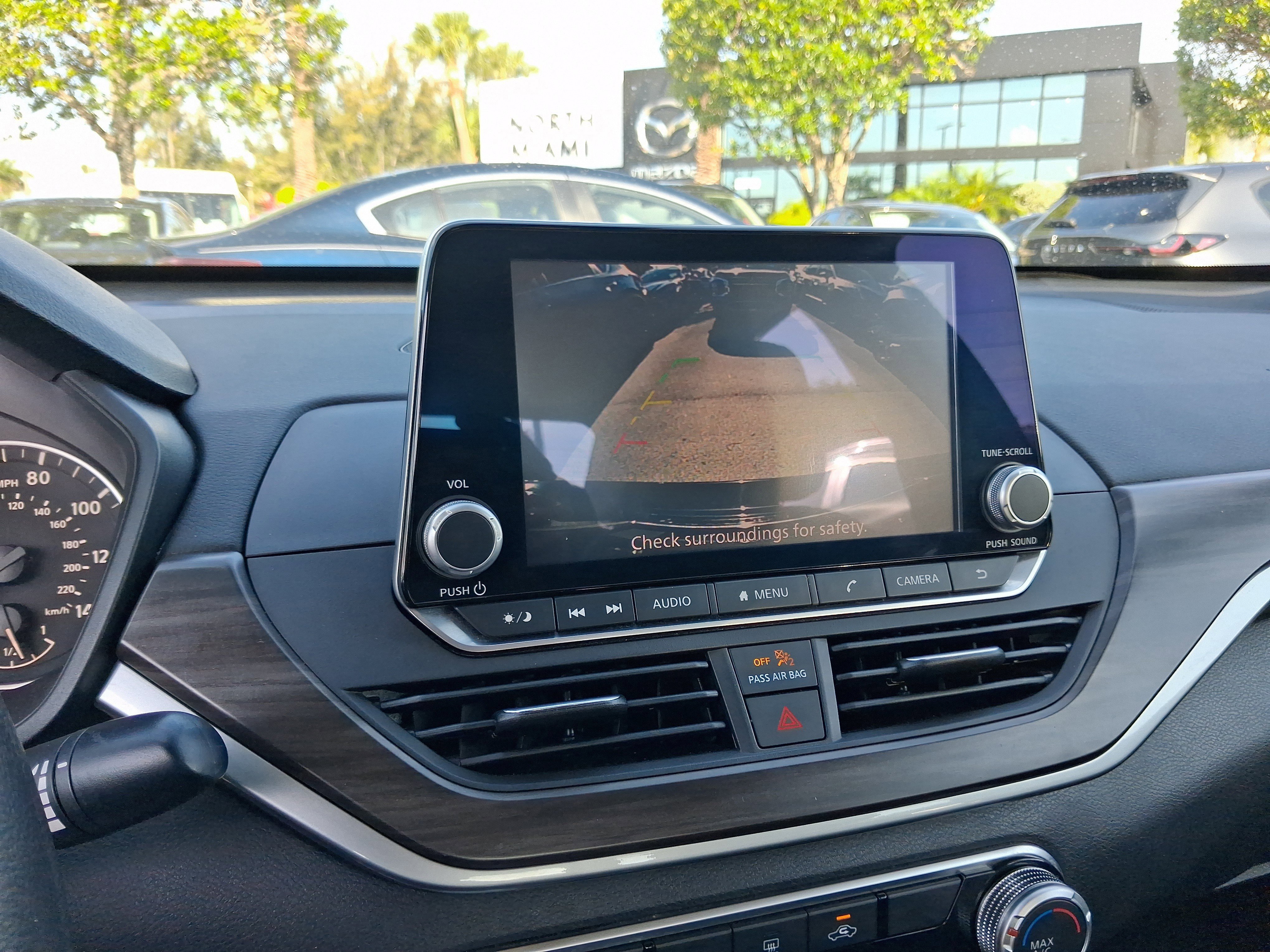 Used 2023 Nissan Altima 2.5 SV FWD image 15
